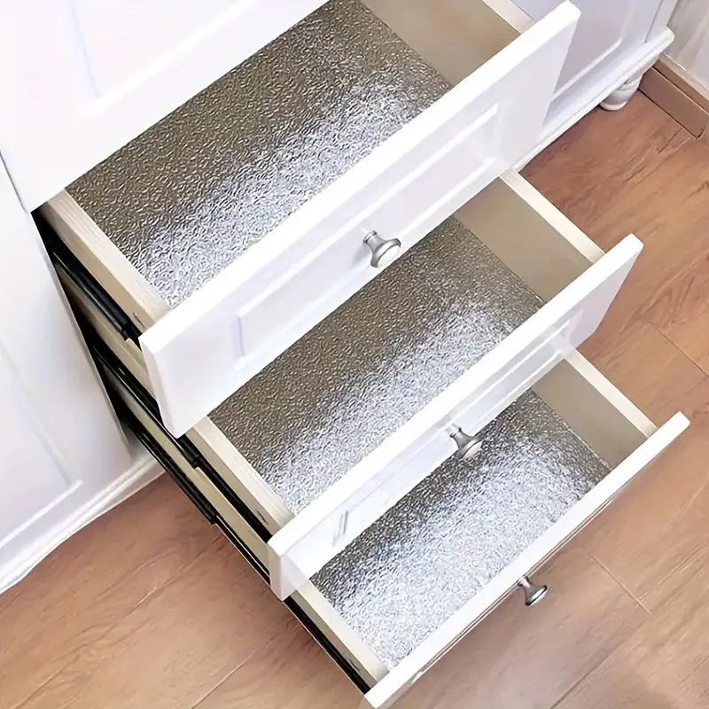 Folie autoadezivă de aluminiu